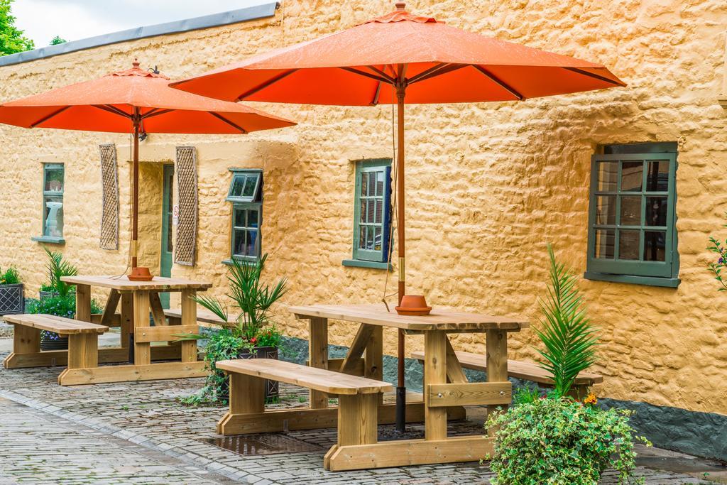 The Dolphin Hotel Wincanton Zewnętrze zdjęcie